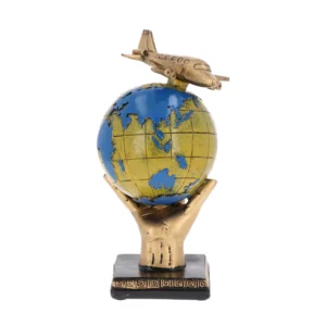 Lampara, figura, globus i avion